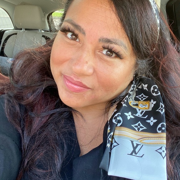 Meet your Posher, Mylene - Picture 5 of 8